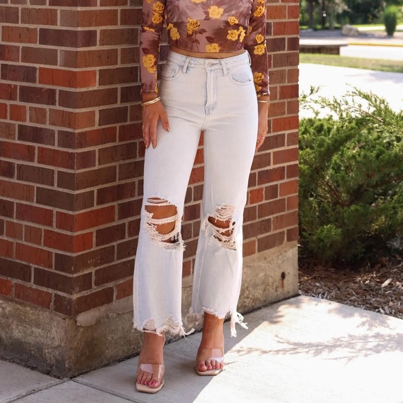 Vervet - Light Wash Crop Flare Denim - Picture 9 of 15